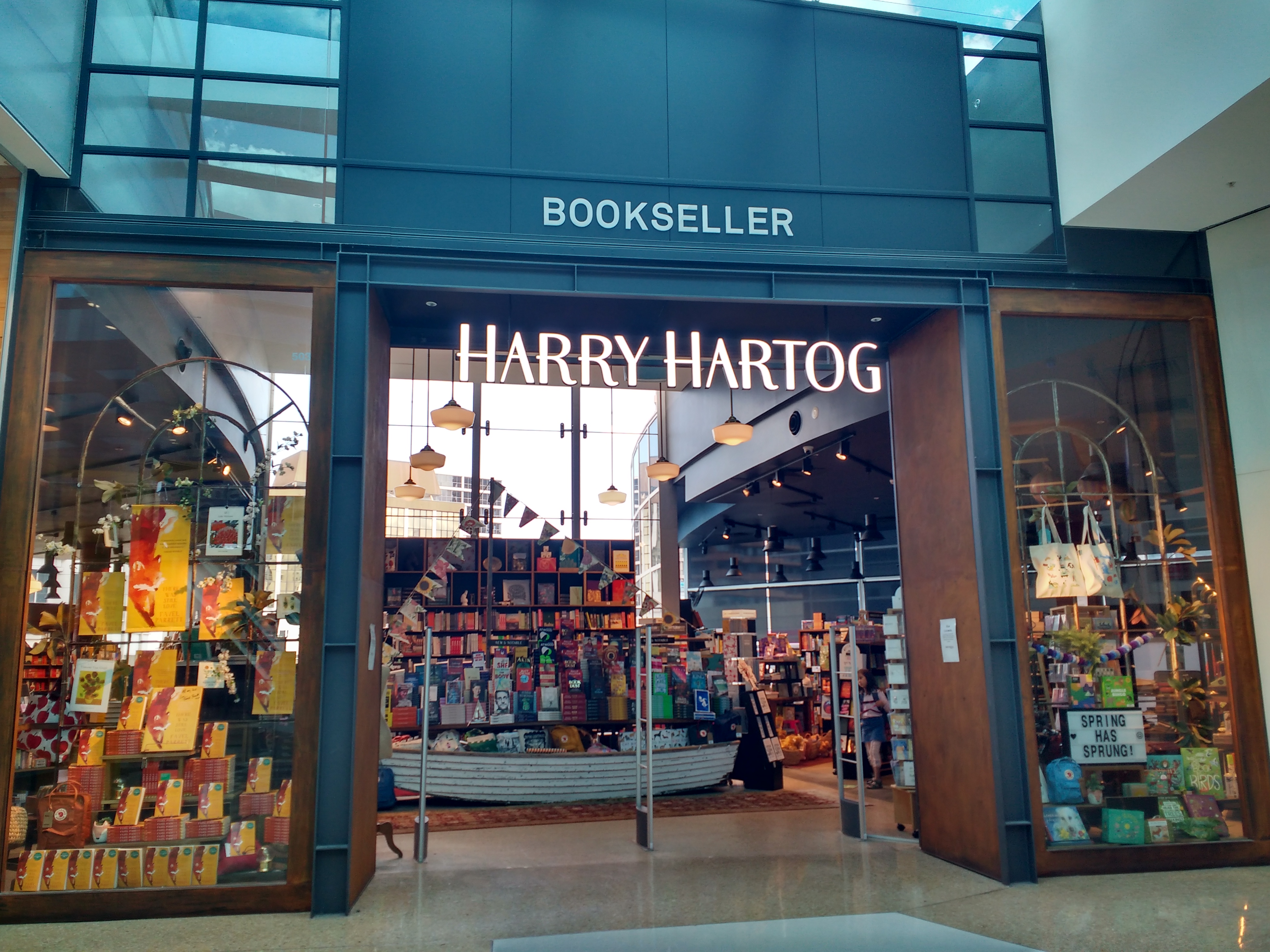 Exterior of Harry Hartog Bookseller